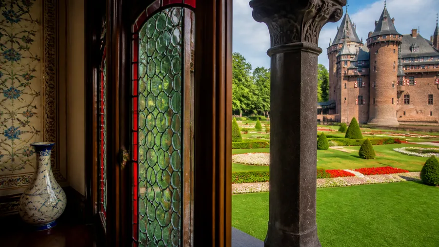 Inside Castle De Haar: Gardens & Interior